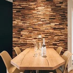 Apartment Tip! Toplage In Dresden! Moderne 100 Qm Ferienwohnung Fuer Familien Und Kleine Gruppen, Dresden